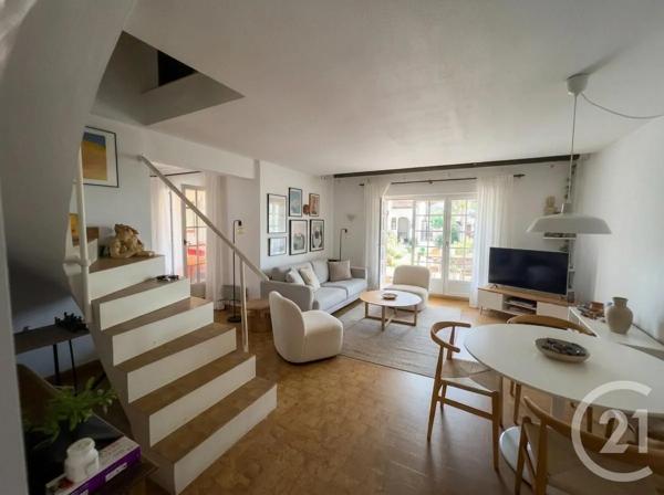 Maison à vendre  5 pièces - 91,16 m 2   LES ISSAMBRES  - 83