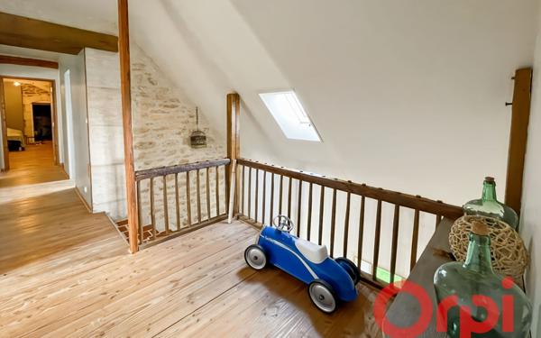 Maison à vendre    4 pièces • 200 m2 Mornay-sur-Allier