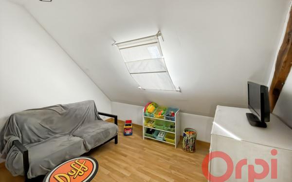 Maison à vendre    4 pièces • 200 m2 Mornay-sur-Allier