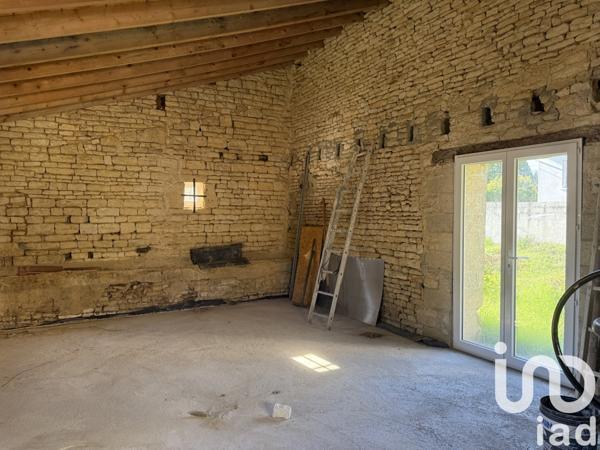 Maison à vendre 4 pièces 76 m² Mauzé-sur-le-Mignon