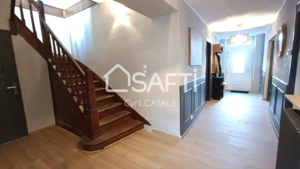 Maison 7 pièces de 197 m2 avec un terrain clos de 443 m2