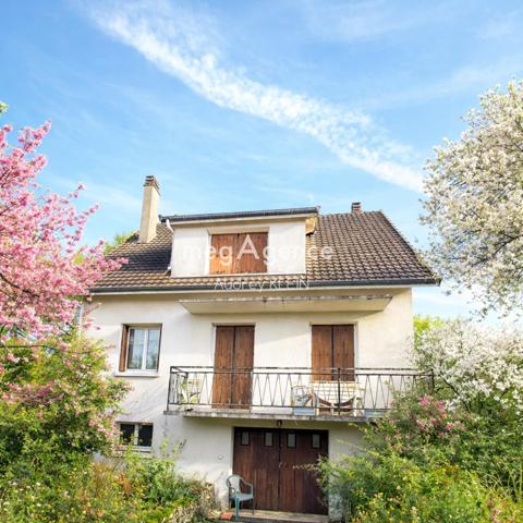 Maison à PARON, 89100 - 4 pièces 95m²