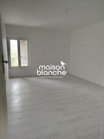 APPARTEMENT AU 2ème étage