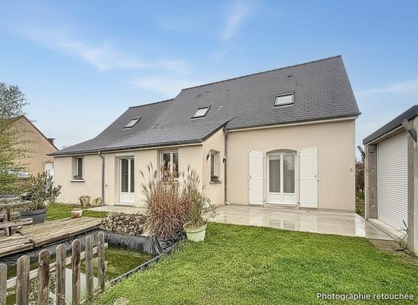 À vendre - Maison individuelle, 7 pièces située à Bléré (37150)