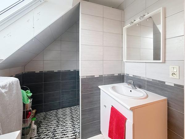 À vendre - Maison individuelle, 7 pièces située à Bléré (37150)