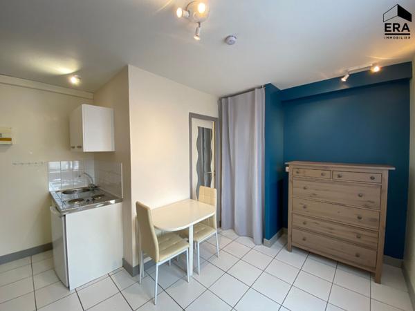 STUDIO MEUBLE A LOUER - BLOIS -  QUARTIER DES ECOLES, CHAUFFAGE ET EAU CHAUDE INCLUS