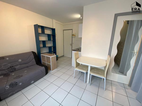 STUDIO MEUBLE A LOUER - BLOIS -  QUARTIER DES ECOLES, CHAUFFAGE ET EAU CHAUDE INCLUS