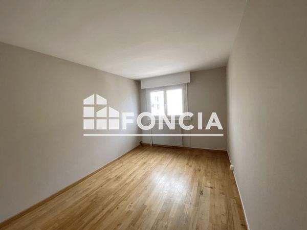 Location Appartement 4 pièces 92.3 m² - 13 RUE FRANCOIS PERRIN Limoges 87000