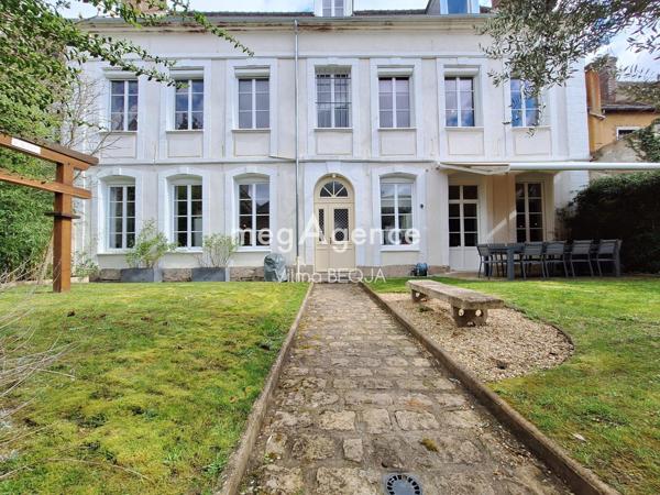 Maison à SENS, 89100 - 8 pièces 285m²