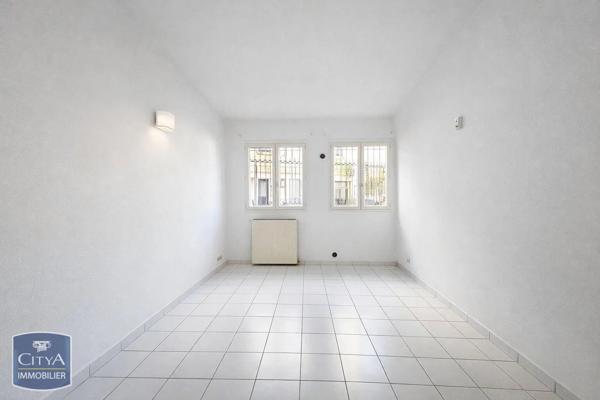 Appartement à louer 2 pièces 79.42m² Villeurbanne (69100)