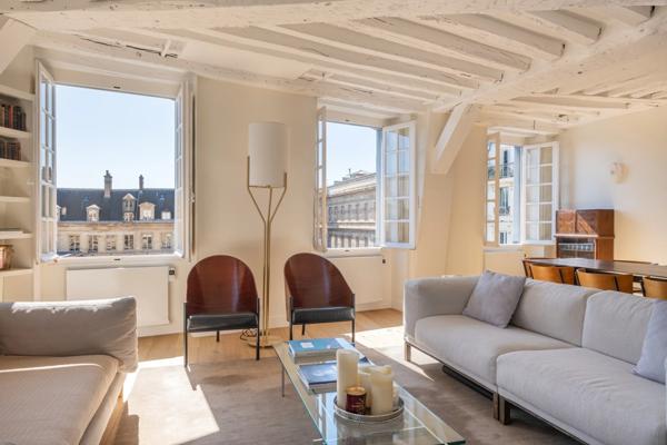 Appartement Paris 3e - ARCHIVES