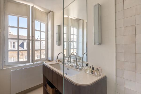 Appartement Paris 3e - ARCHIVES