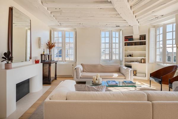 Appartement Paris 3e - ARCHIVES