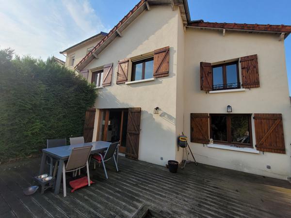 Maison L Hay Les Roses 5 pièce(s) 103 m2