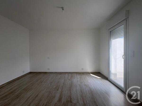 Maison à vendre  4 pièces - 83,19 m 2   UCHAUD  - 30