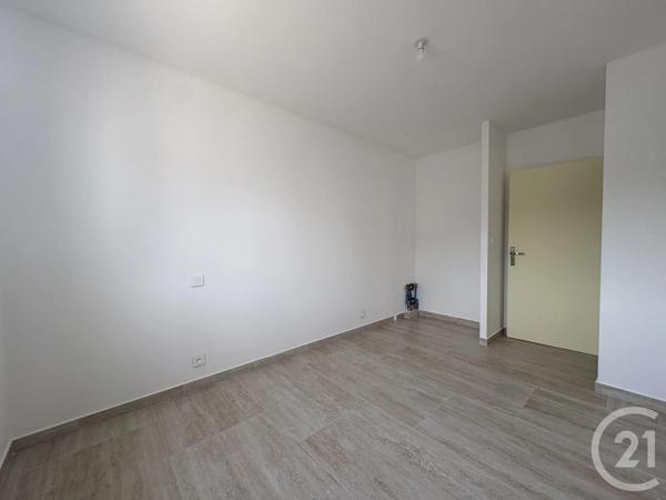 Maison à vendre  4 pièces - 83,19 m 2   UCHAUD  - 30