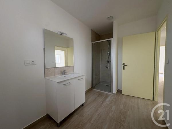 Maison à vendre  4 pièces - 83,19 m 2   UCHAUD  - 30