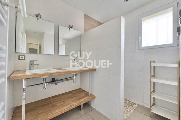 Maison chaleureuse de plain-pied et sa piscine à Meyran