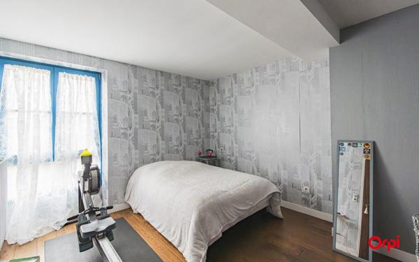 Maison à vendre    6 pièces • 320 m2 Fère-en-Tardenois