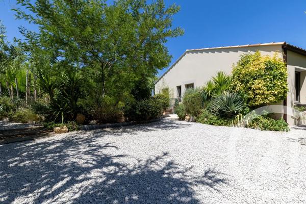 Maison à vendre  4 pièces - 86 m 2   PEZENAS  - 34