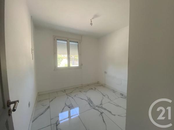 Maison à vendre  4 pièces - 86 m 2   PEZENAS  - 34