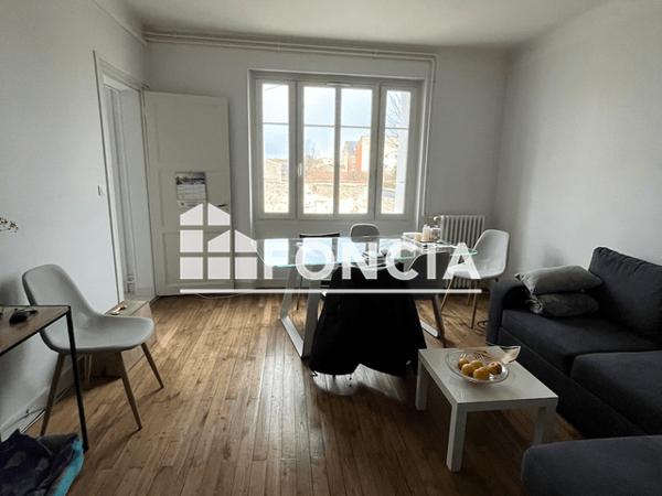 Location Appartement 2 pièces 45.83 m² - 34 RUE MAZAGRAN Niort 79000