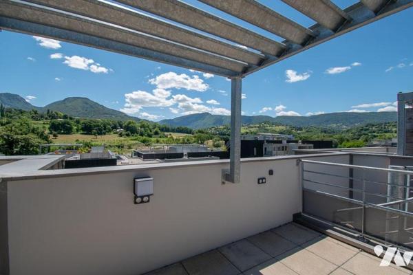 APPARTEMENT TRES RECENT A PROXIMITE DU CENTRE BOURG