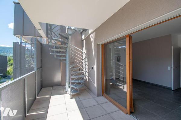 APPARTEMENT TRES RECENT A PROXIMITE DU CENTRE BOURG
