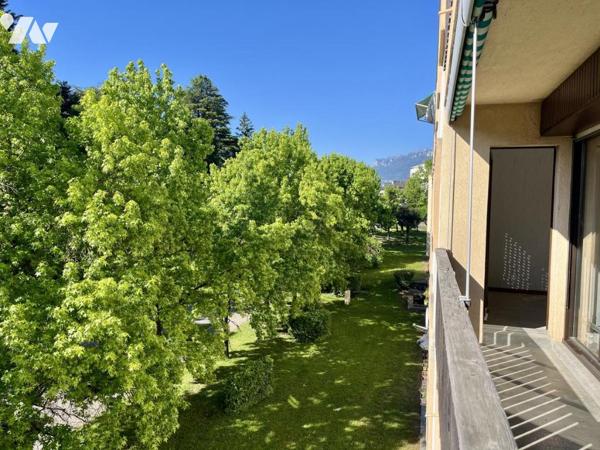 SPACIEUX APPARTEMENT TRAVERSANT  T4 AVEC BALCON  GARAGE ET CAVE 