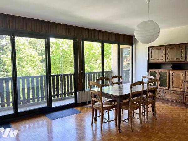 SPACIEUX APPARTEMENT TRAVERSANT  T4 AVEC BALCON  GARAGE ET CAVE 