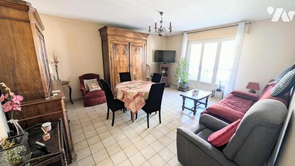 Appartement T3  de 73.89m² avec balcon CUSSET CENTRE  Résidence Standing Ascenseur