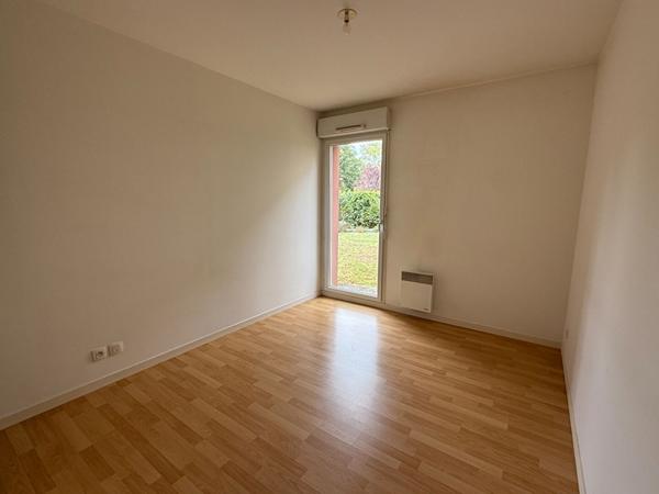 QUAI DE SARTHE : T3 + JARDIN+ TERRASSE + PARKING