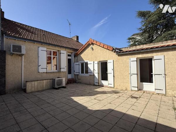 Maison de ville de plain-pied