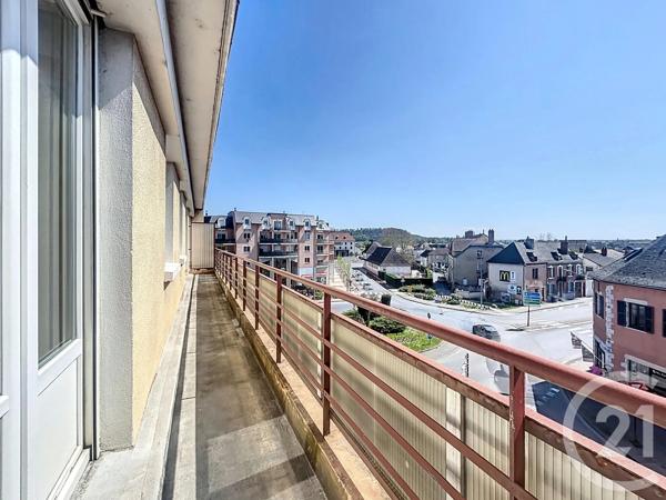 Appartement F3 à vendre  3 pièces - 60,50 m 2   ST POURCAIN SUR SIOULE  - 03