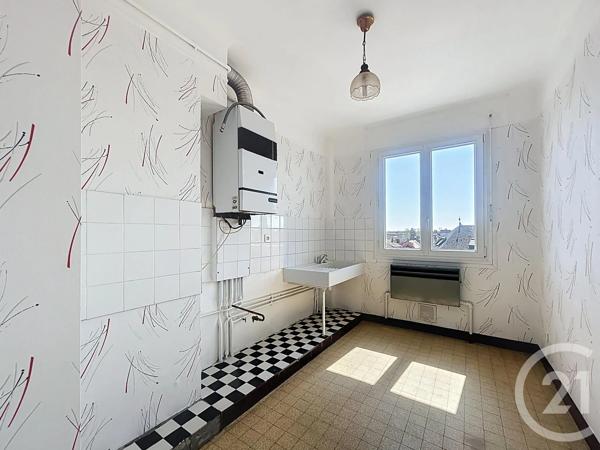 Appartement F3 à vendre  3 pièces - 60,50 m 2   ST POURCAIN SUR SIOULE  - 03