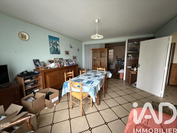 Maison à vendre 5 pièces 92 m² Saint-Barthélemy-d'Anjou