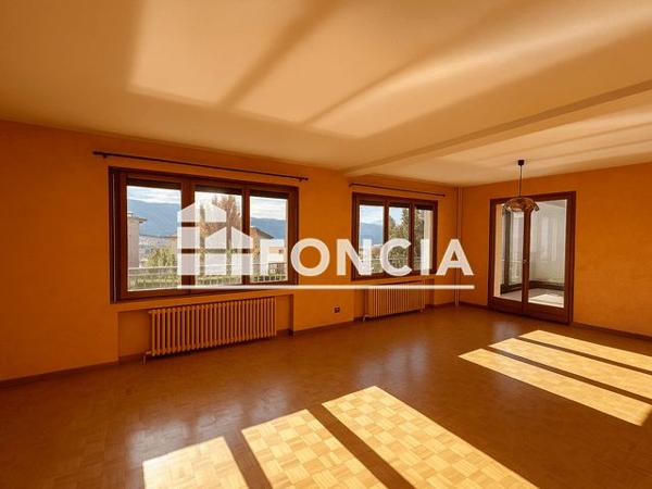 À vendre Maison 10 pièces 245 m² - Gap 05000