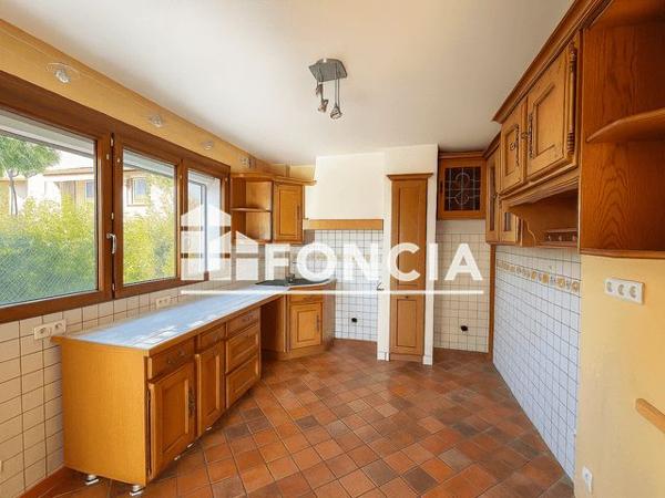 À vendre Maison 10 pièces 245 m² - Gap 05000