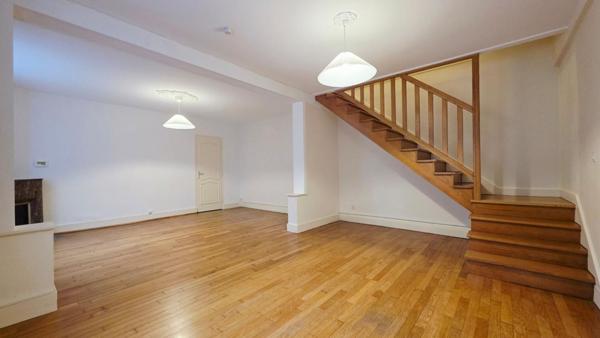 BOURGES PROCHE CENTRE 134M² 5 PIECES 4 CHAMBRES GARAGE