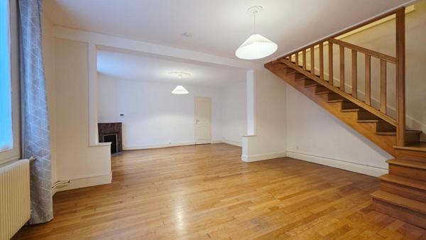 BOURGES PROCHE CENTRE 134M² 5 PIECES 4 CHAMBRES GARAGE