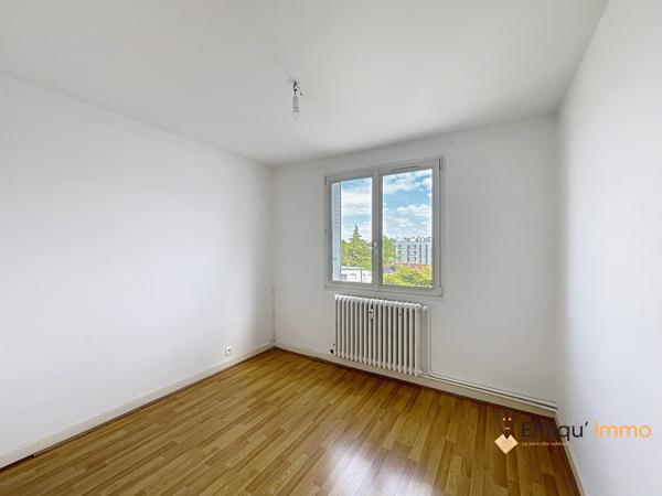 Grand appartement lumineux 87 m² avec balcon, 3 chambres et double garage à Saint-Dizier – Proche centre-ville