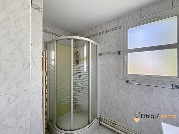 Grand appartement lumineux 87 m² avec balcon, 3 chambres et double garage à Saint-Dizier – Proche centre-ville