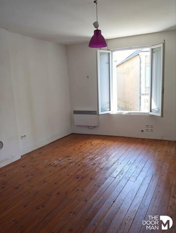 Maison - À vendre - 103 m² - CHAMPAGNÉ-SAINT-HILAIRE | The Door Man