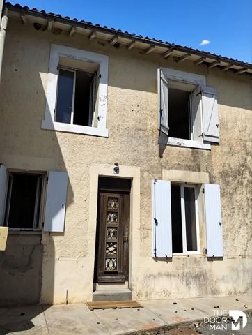 Maison - À vendre - 103 m² - CHAMPAGNÉ-SAINT-HILAIRE | The Door Man