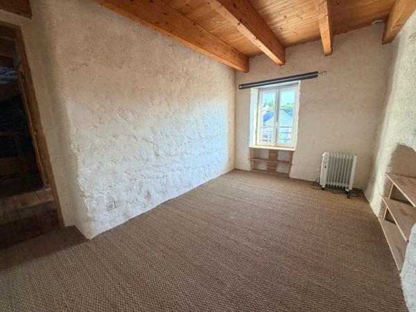 Maison à louer 5 pièces Proche de PLOUAY (56)