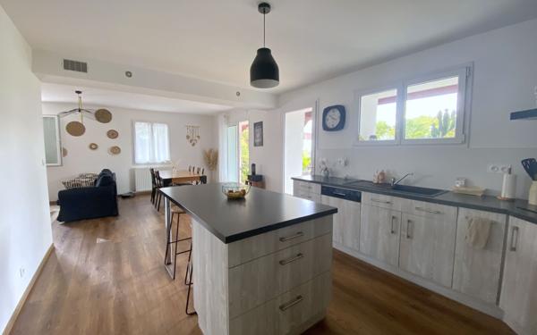 Maison à vendre    4 pièces •  Baigts