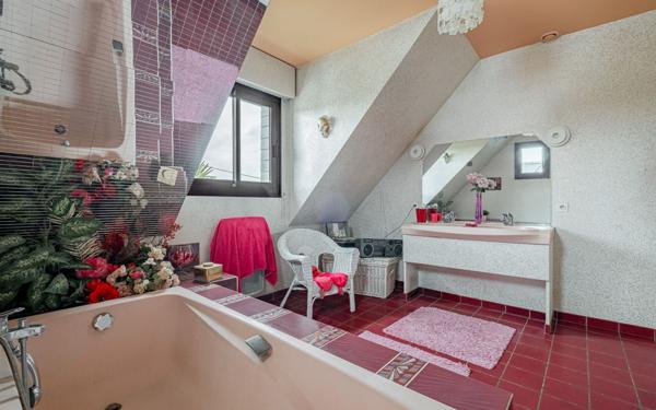Maison à vendre    6 pièces • 150 m2 Guérande