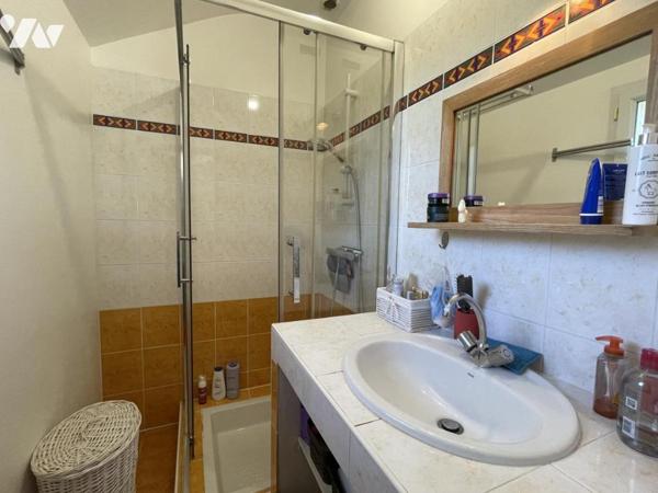 Maison 3 chambres – PLOEREN – Kerthomas - Beau terrain  