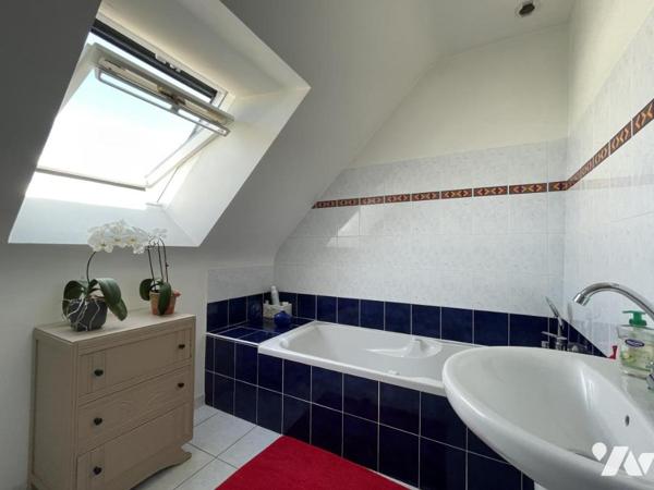 Maison 3 chambres – PLOEREN – Kerthomas - Beau terrain  