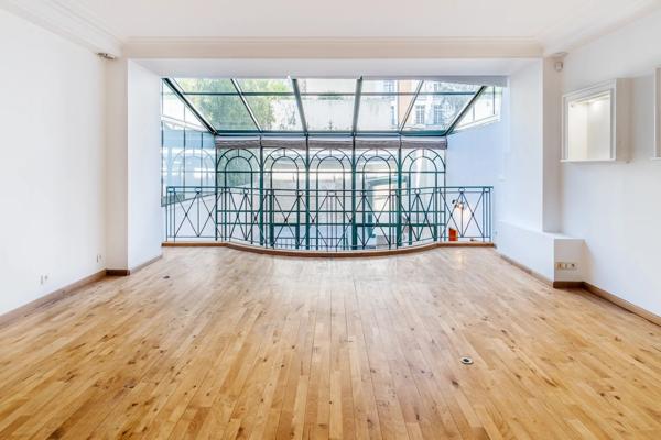 Immeuble – 288m² – Paris 8ème